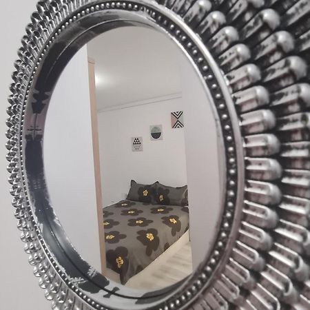 Siriului Studio Bucharest Luaran gambar